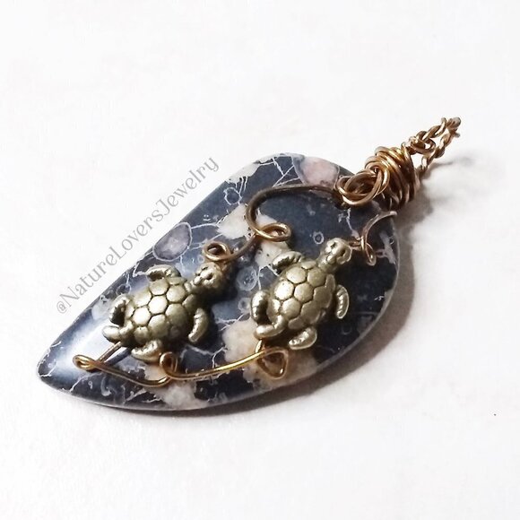 Unique Turtle Pendant – Plum Jasper Stone for Healing, Grounding & Protection - Picture 1 of 9